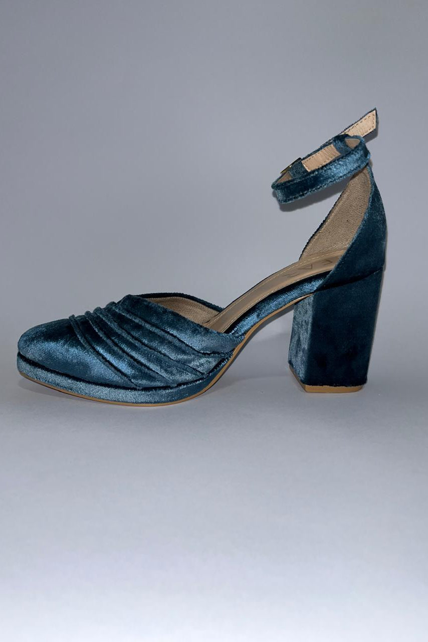 ANGELA PLATAFORMA AZUL ÍNDIGO